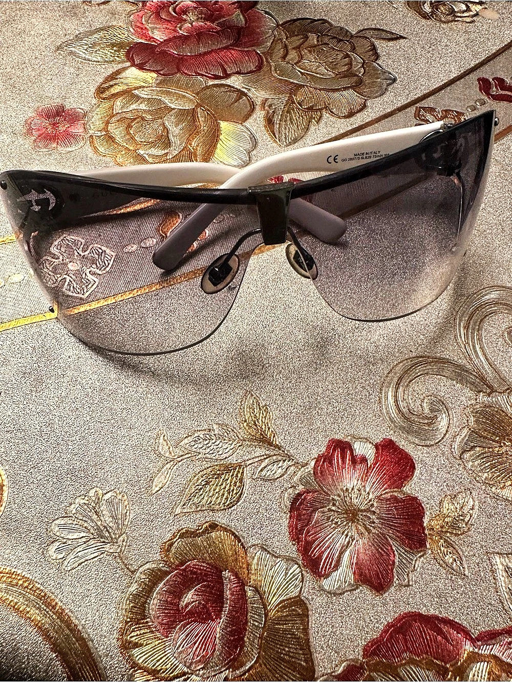 Gucci GG 2867/S Shield Sunglasses Black & White